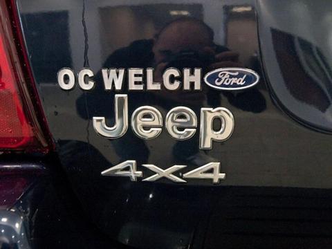 Jeep Grand Cherokee 2004 photo 1