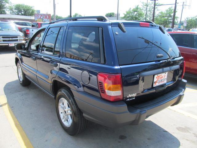 Jeep Grand Cherokee 2004 photo 3