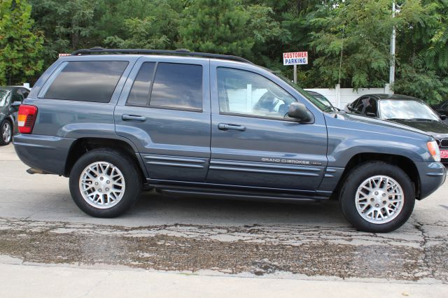 Jeep Grand Cherokee 2004 photo 1