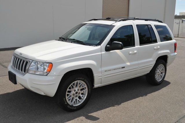 Jeep Grand Cherokee 2004 photo 3