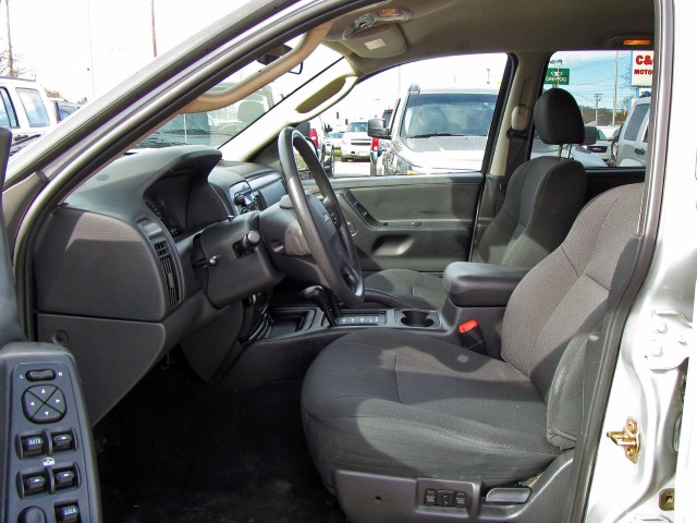 Jeep Grand Cherokee 2004 photo 2