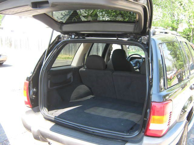 Jeep Grand Cherokee 2004 photo 4