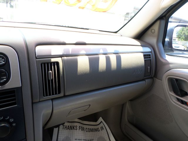 Jeep Grand Cherokee 2004 photo 19