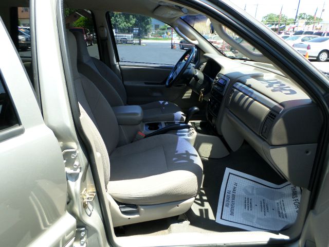 Jeep Grand Cherokee 2004 photo 9