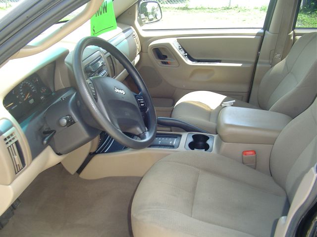 Jeep Grand Cherokee 2004 photo 1