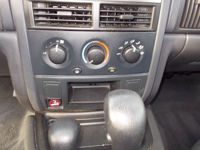 Jeep Grand Cherokee 2004 photo 16