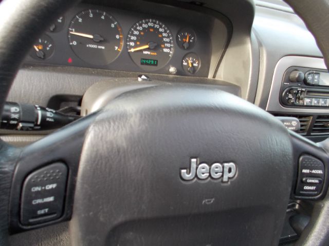 Jeep Grand Cherokee 2004 photo 17
