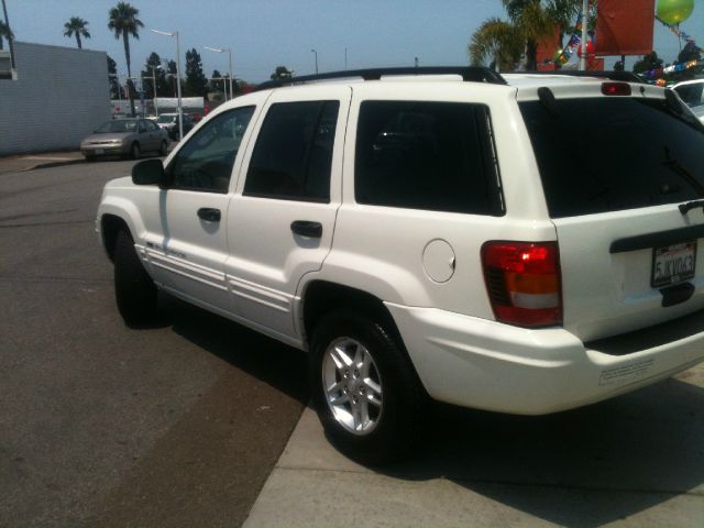 Jeep Grand Cherokee 2004 photo 1