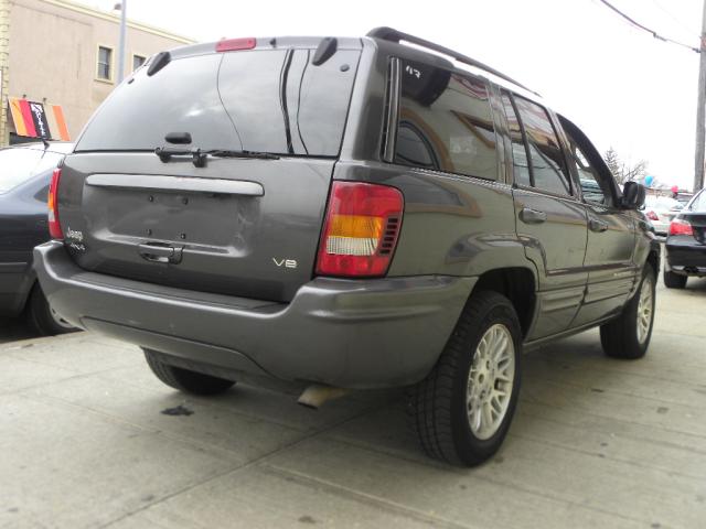 Jeep Grand Cherokee 2004 photo 2