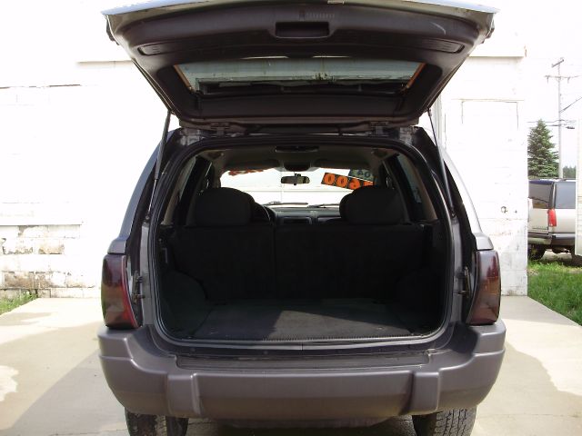 Jeep Grand Cherokee 2004 photo 3