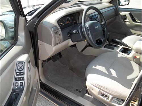 Jeep Grand Cherokee 2004 photo 4