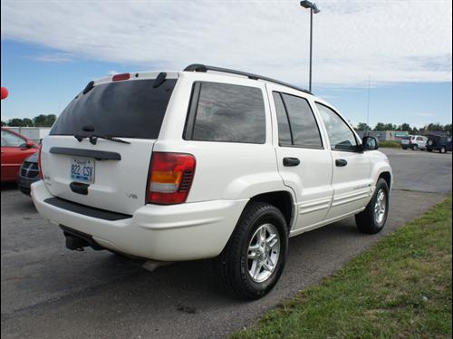 Jeep Grand Cherokee 2004 photo 1