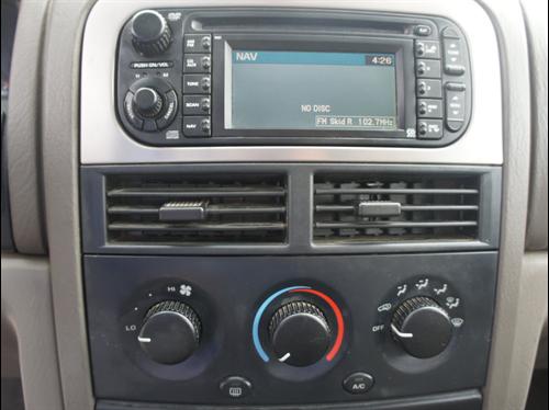 Jeep Grand Cherokee 2004 photo 2