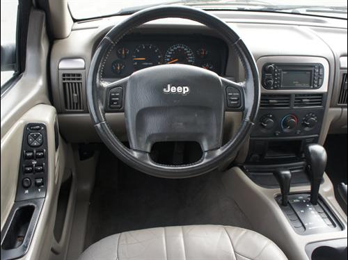 Jeep Grand Cherokee 2004 photo 3