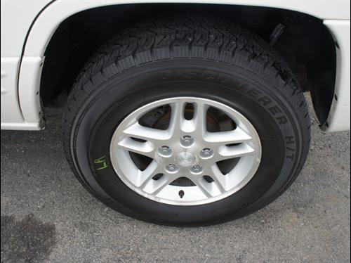 Jeep Grand Cherokee 2004 photo 4