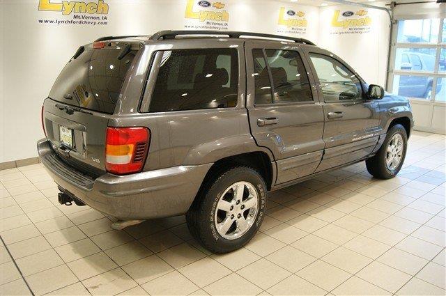 Jeep Grand Cherokee 2004 photo 1