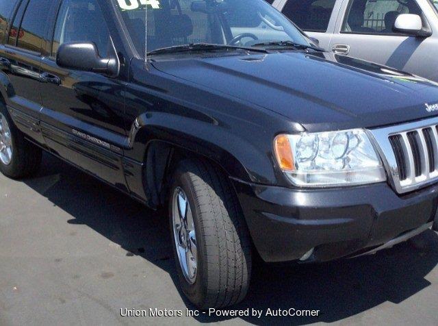Jeep Grand Cherokee 2004 photo 2