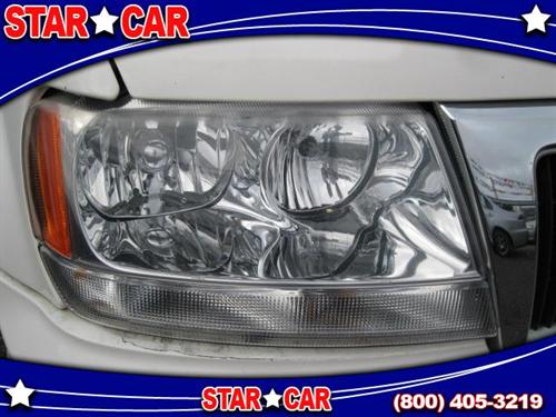 Jeep Grand Cherokee 2004 photo 1