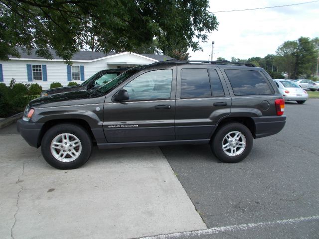 Jeep Grand Cherokee 2004 photo 2