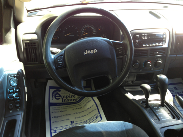 Jeep Grand Cherokee 2004 photo 2