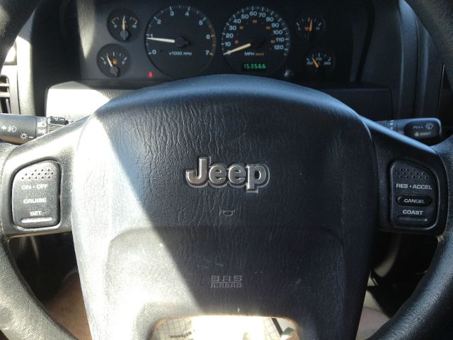 Jeep Grand Cherokee 2004 photo 3