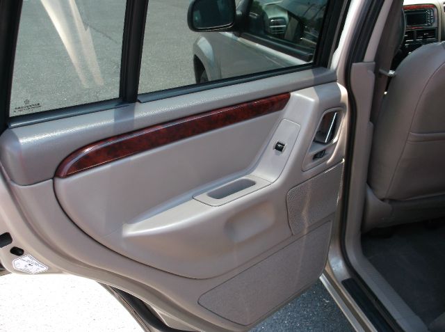 Jeep Grand Cherokee 2004 photo 13