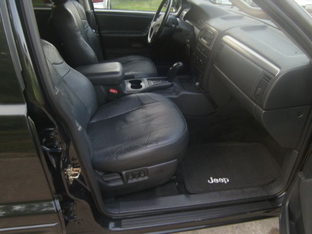 Jeep Grand Cherokee 2004 photo 2