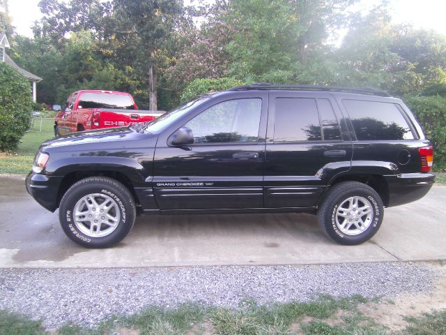 Jeep Grand Cherokee 2004 photo 4