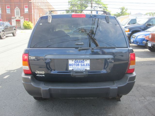 Jeep Grand Cherokee 2004 photo 1