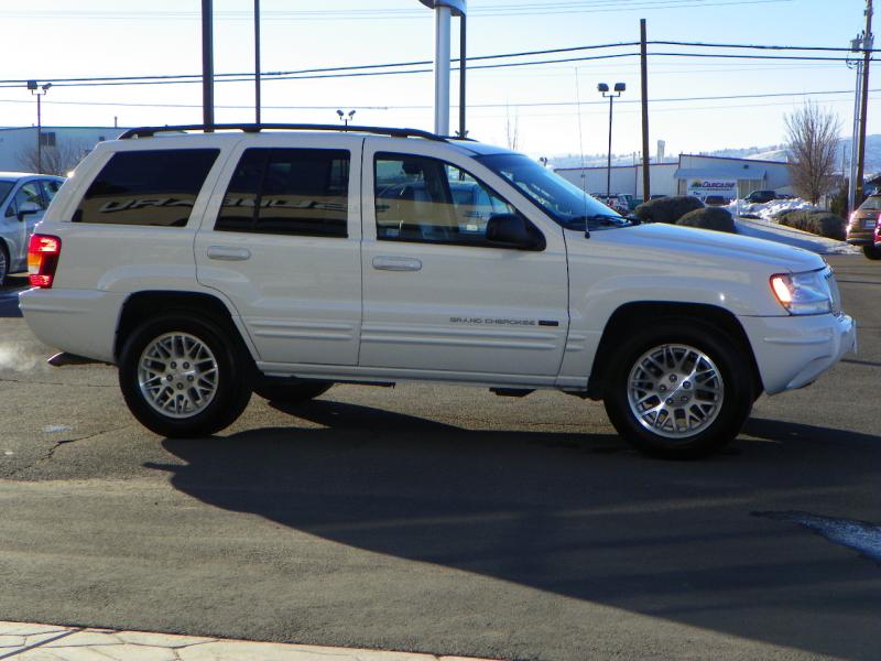 Jeep Grand Cherokee 2004 photo 3