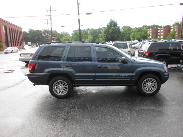 Jeep Grand Cherokee 2004 photo 1