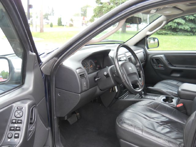 Jeep Grand Cherokee 2004 photo 2