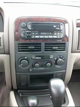 Jeep Grand Cherokee 2004 photo 2