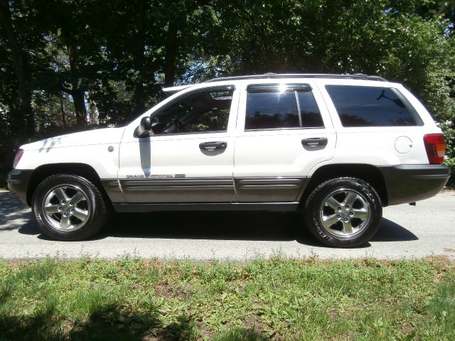 Jeep Grand Cherokee 2004 photo 30