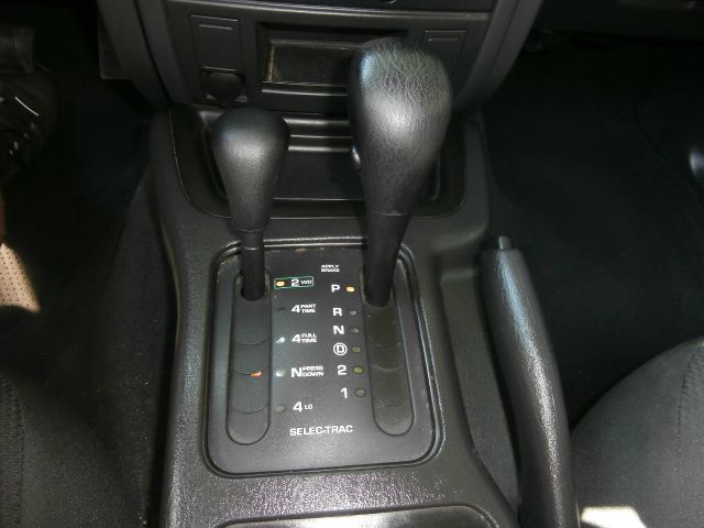 Jeep Grand Cherokee 2004 photo 4