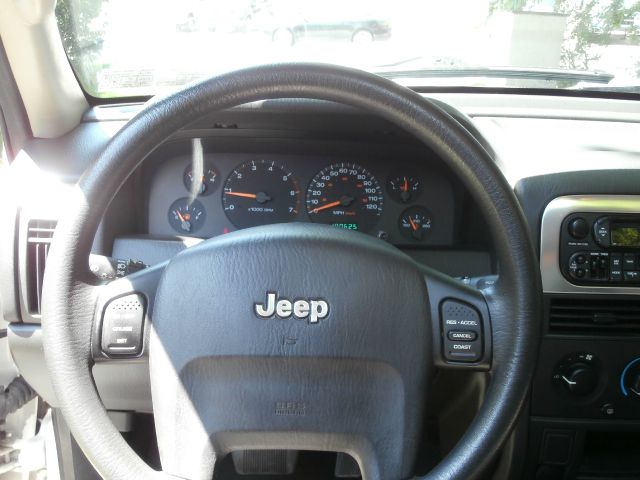Jeep Grand Cherokee 2004 photo 5