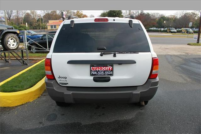 Jeep Grand Cherokee 2004 photo 3