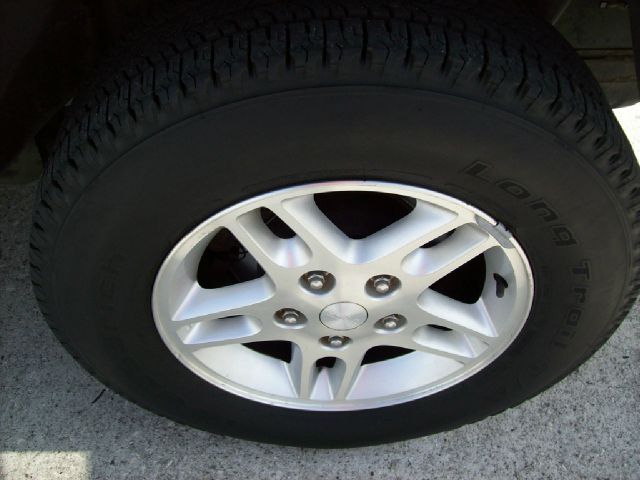 Jeep Grand Cherokee 2004 photo 2