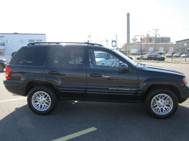 Jeep Grand Cherokee 2004 photo 1