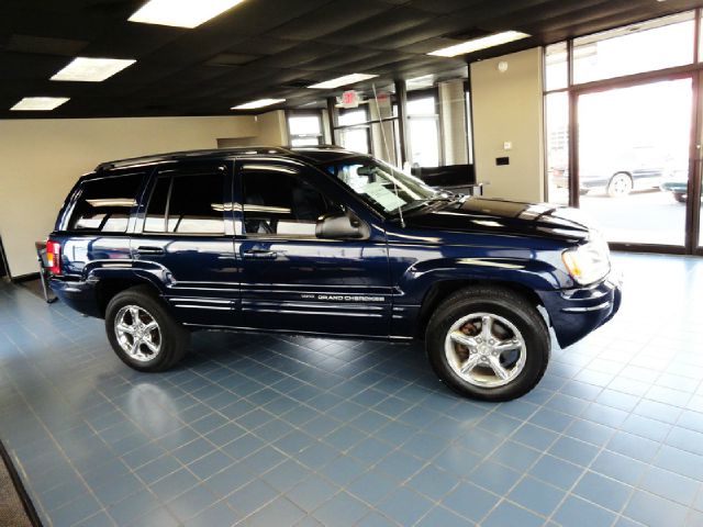 Jeep Grand Cherokee 2004 photo 2