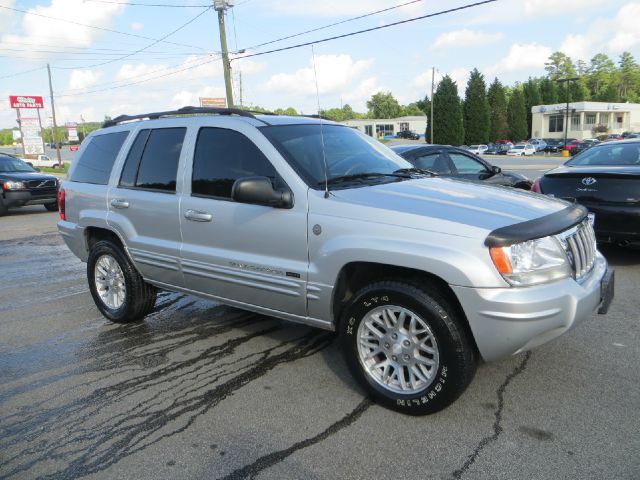 Jeep Grand Cherokee 2004 photo 2
