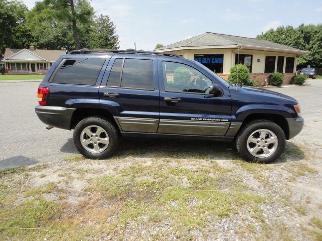 Jeep Grand Cherokee 2004 photo 1