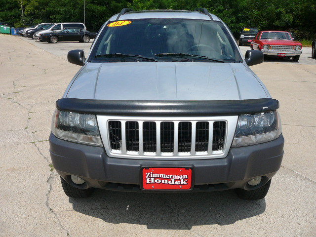 Jeep Grand Cherokee 2004 photo 1
