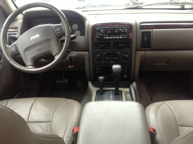 Jeep Grand Cherokee 2004 photo 1