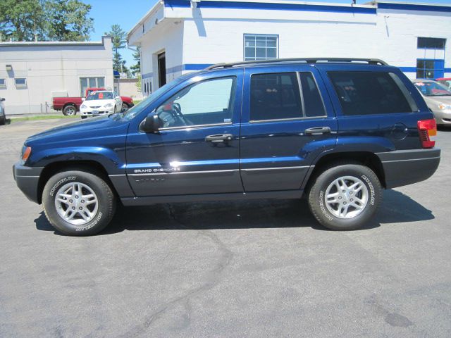 Jeep Grand Cherokee 2004 photo 2