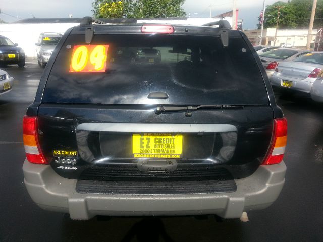 Jeep Grand Cherokee 2004 photo 1