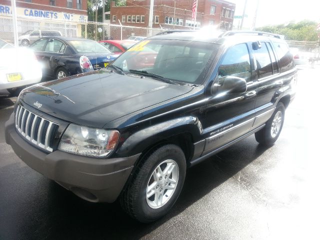 Jeep Grand Cherokee 2004 photo 2