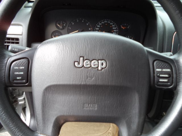 Jeep Grand Cherokee 2004 photo 4