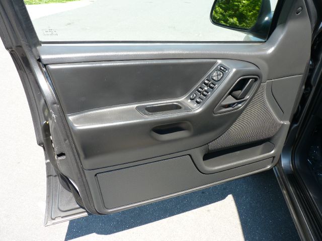 Jeep Grand Cherokee 2004 photo 15