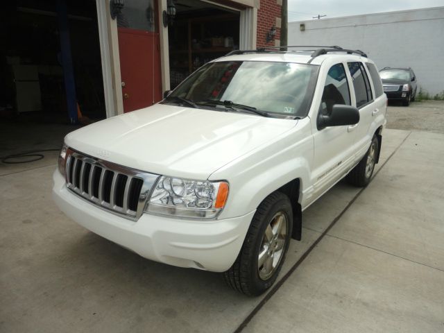 Jeep Grand Cherokee 2004 photo 2